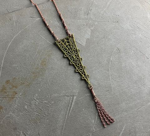 idra lace necklace