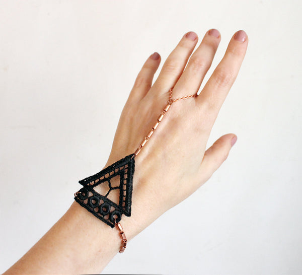 amithi lace hand bracelet