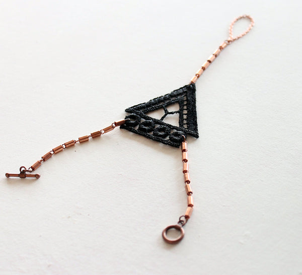 amithi lace hand bracelet
